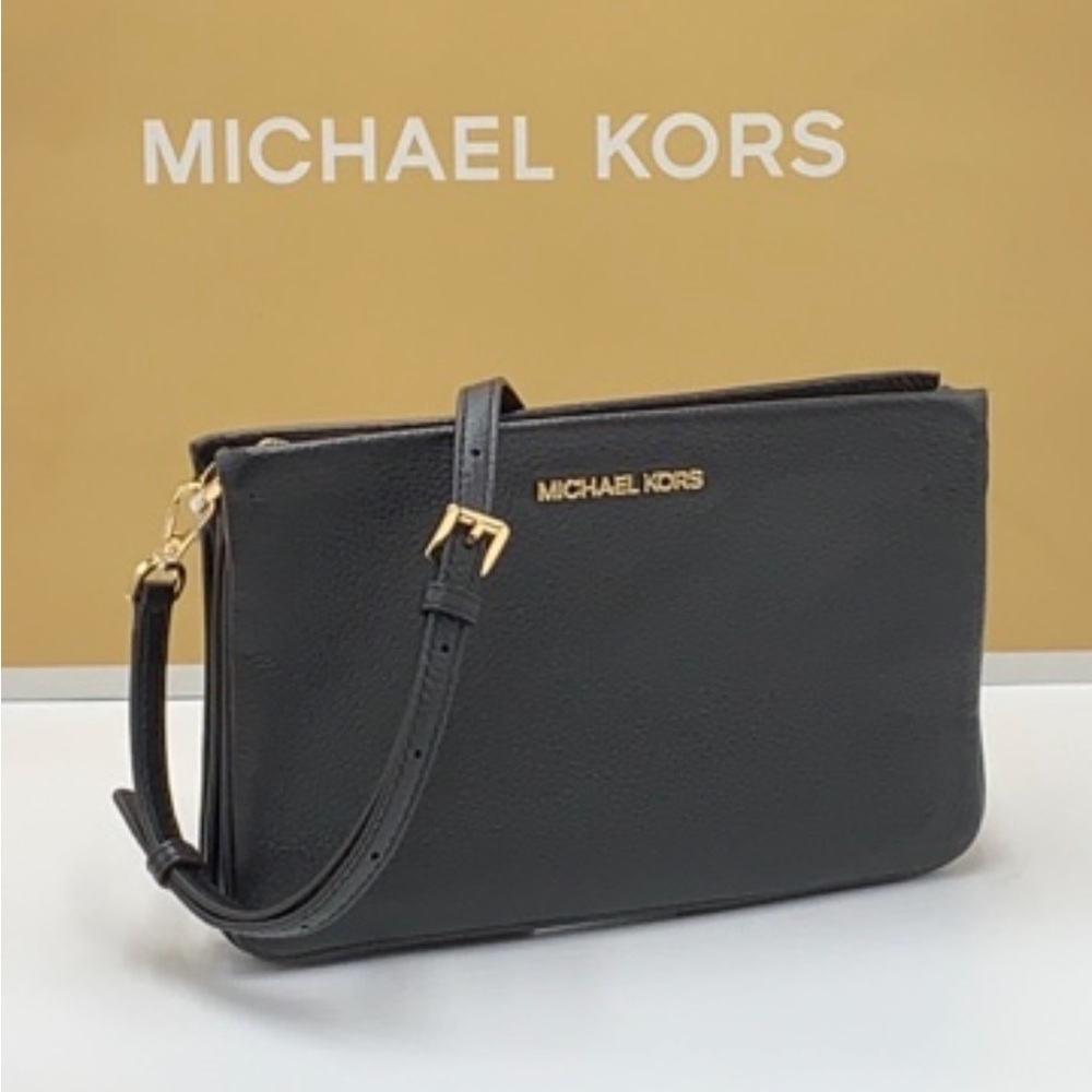 MICHAEL KORS LARGE TRIPLE XBODY BAG
NAVY COLOR - Picture 11 of 16